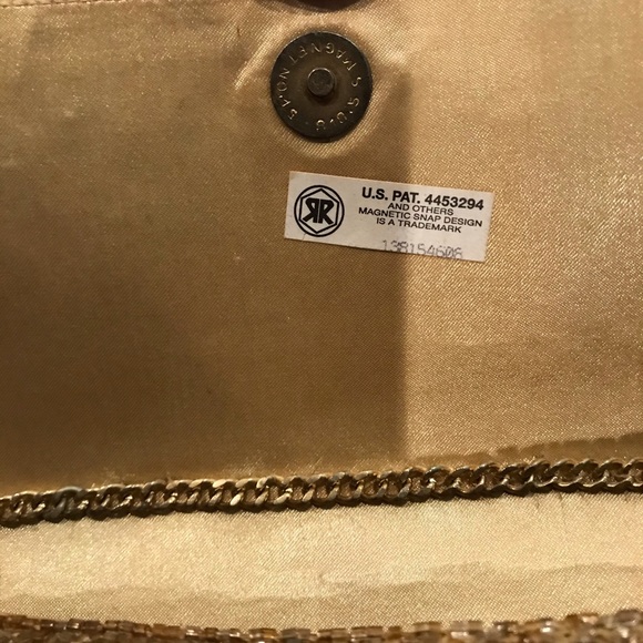 Retro Golden Leopard Beaded Clutch w/ chain strap - Picture 3 of 10